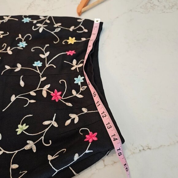 TALBOTS High Rise Irish Linen Floral Embroidered Black Ankle Pants 10P - Picture 8 of 10